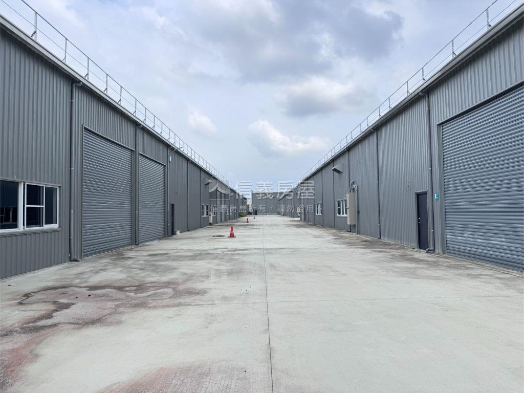 台南新營５４１０坪廠房房屋室內格局與周邊環境