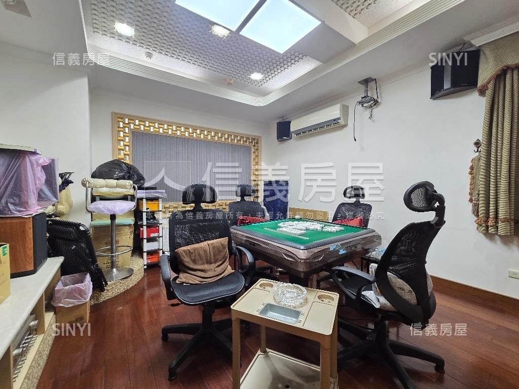 世紀凱旋尊爵大戶房屋室內格局與周邊環境