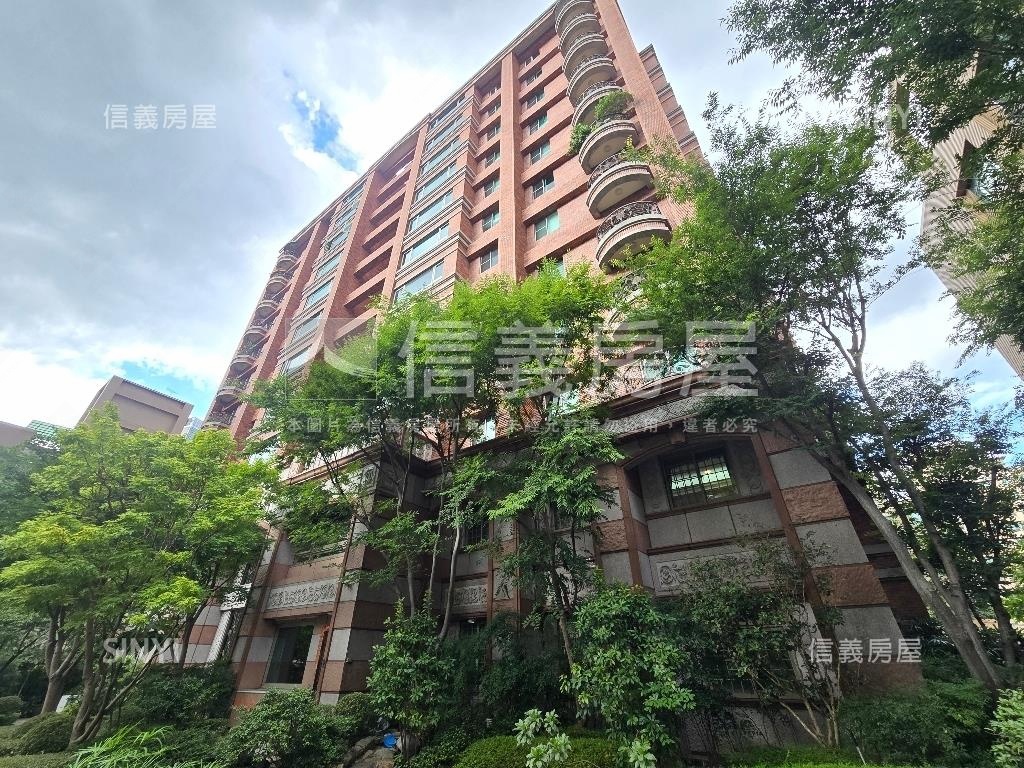 世紀凱旋尊爵大戶房屋室內格局與周邊環境