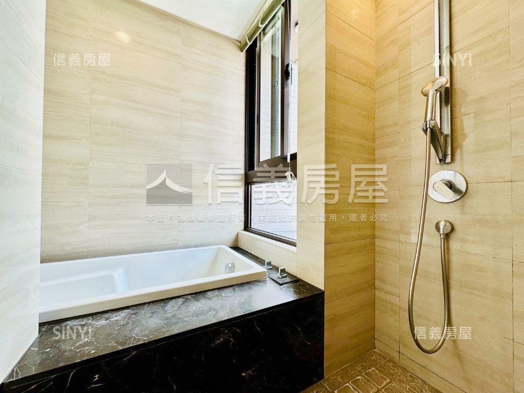 雙橡園櫻ＯＮＥ精品景觀宅房屋室內格局與周邊環境