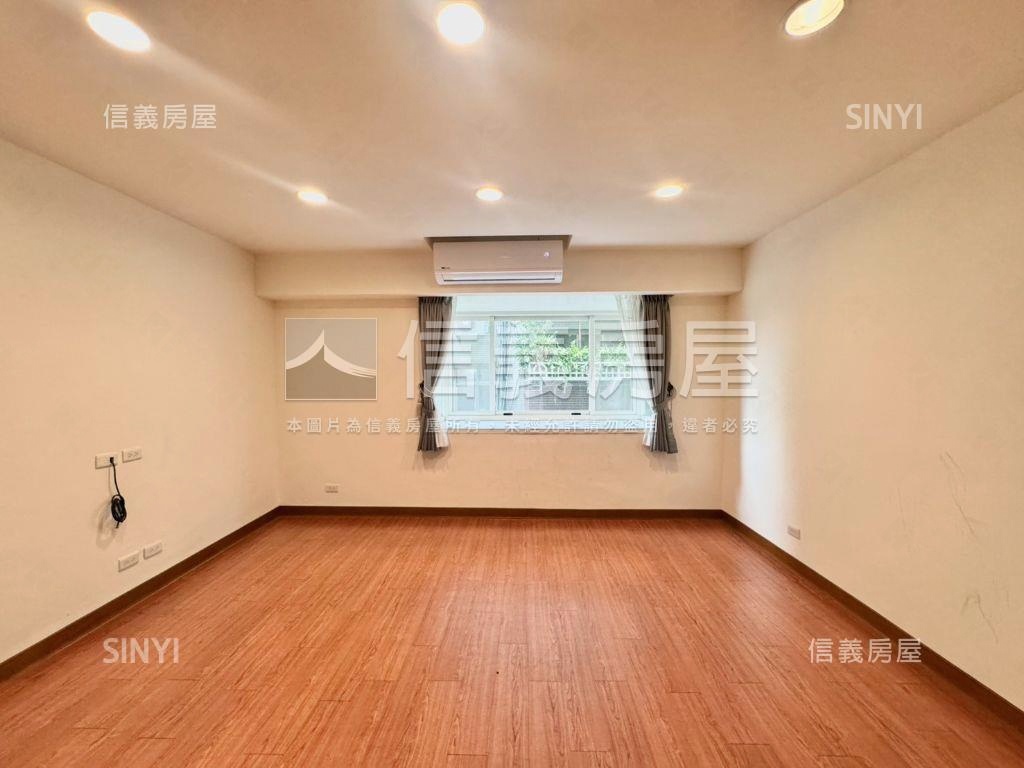 降價！美校旁電梯高樓４房房屋室內格局與周邊環境
