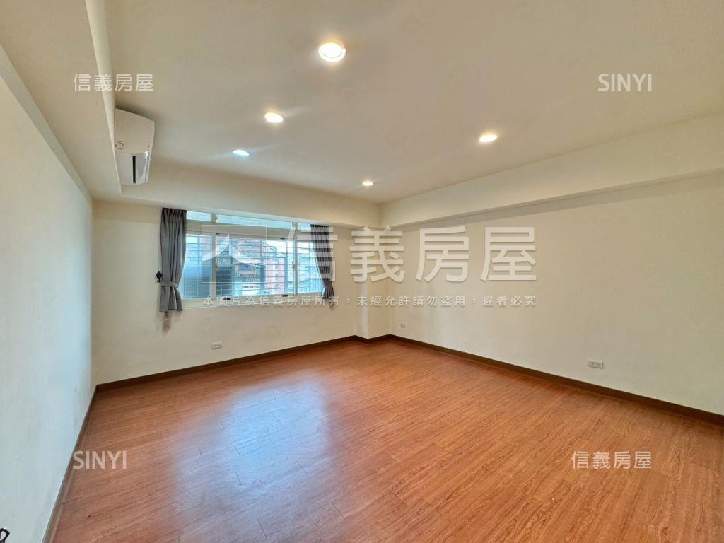 降價！美校旁電梯高樓４房房屋室內格局與周邊環境