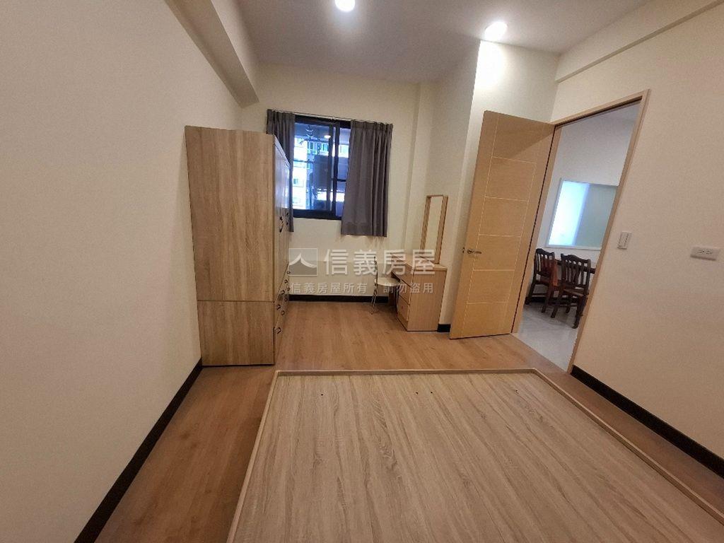 園頂稀有二房附車位房屋室內格局與周邊環境