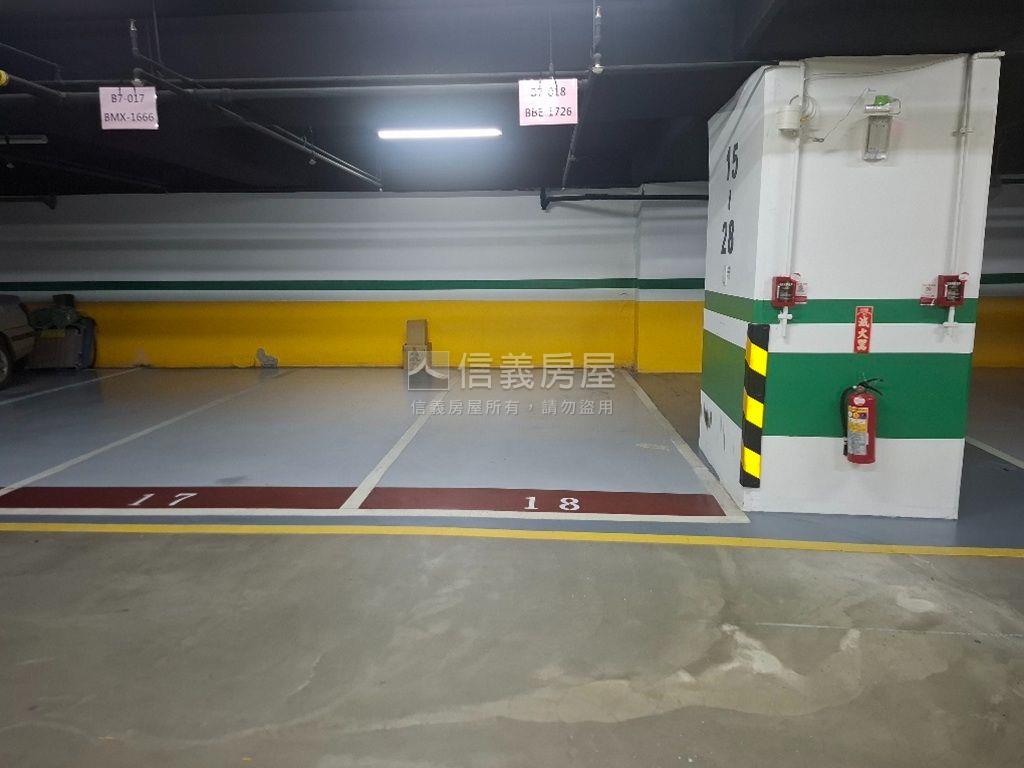 園頂稀有二房附車位房屋室內格局與周邊環境
