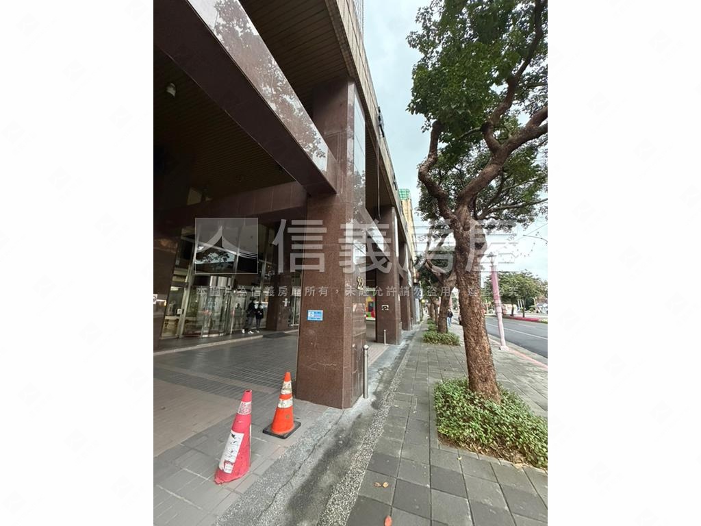 中正紀念堂景觀住辦房屋室內格局與周邊環境