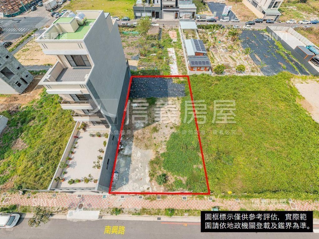 單元十二朝東方正土地房屋室內格局與周邊環境