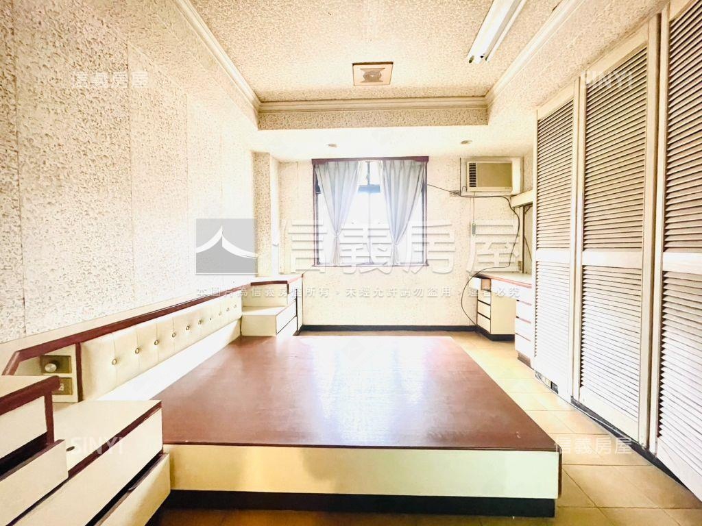 松山路門牌電梯３房ＧＯ房屋室內格局與周邊環境