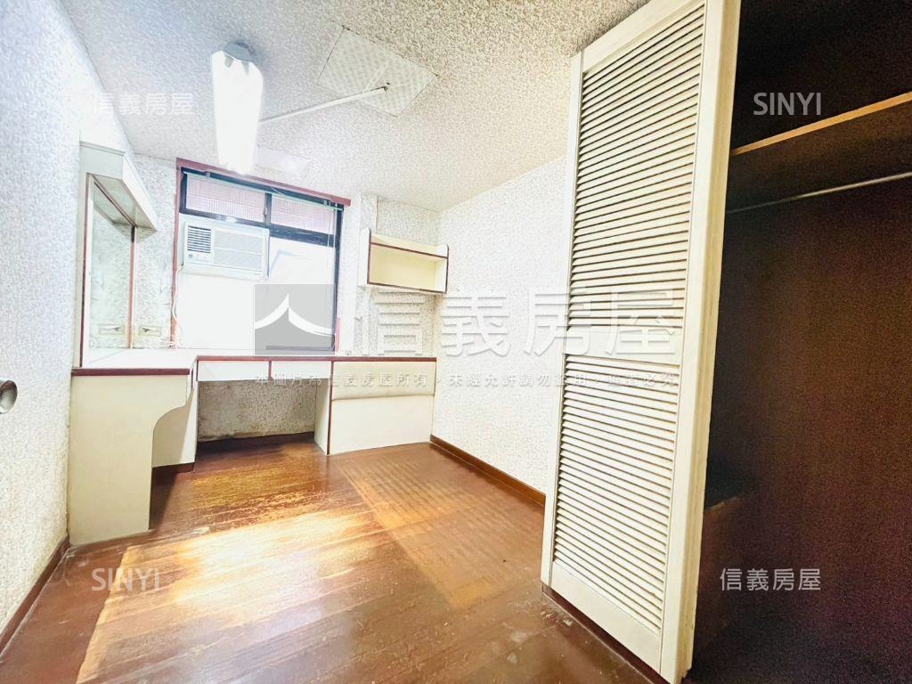 松山路門牌電梯３房ＧＯ房屋室內格局與周邊環境