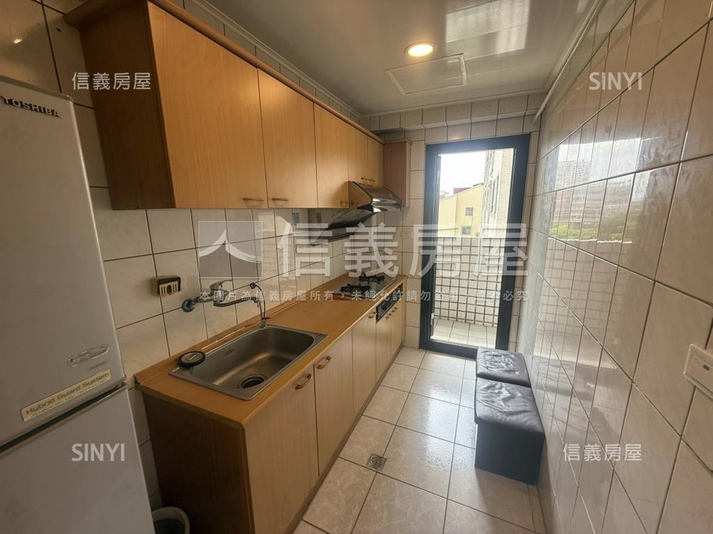 近水湳市場大三房直達平車房屋室內格局與周邊環境