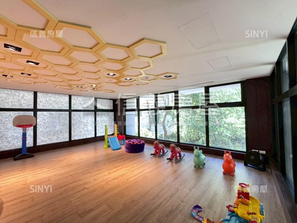 敘登陽★雙平車大空間美屋房屋室內格局與周邊環境