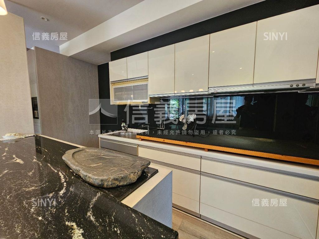 新北投｜花園一樓含車位房屋室內格局與周邊環境