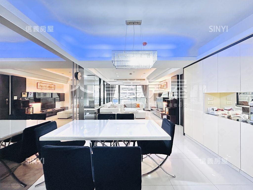 專任！施華洛奇稀有露臺戶房屋室內格局與周邊環境