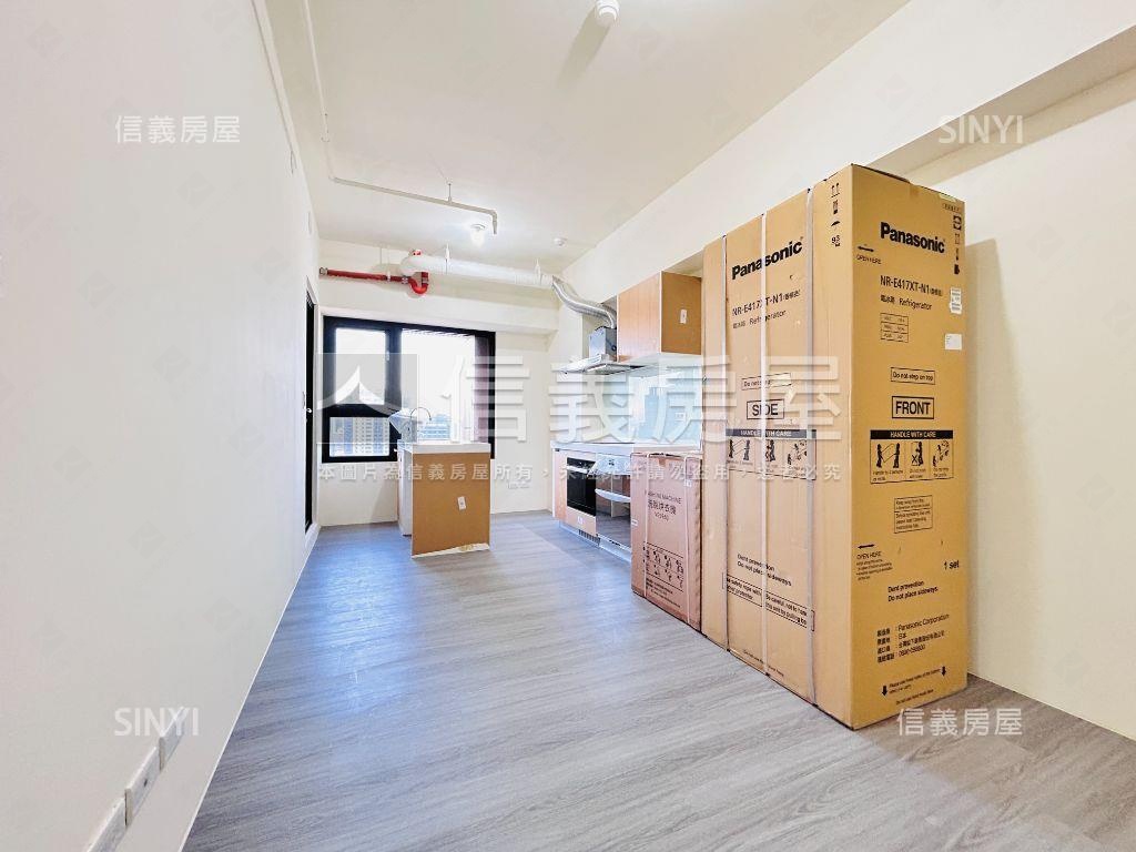 站前新銳景觀２房車位房屋室內格局與周邊環境