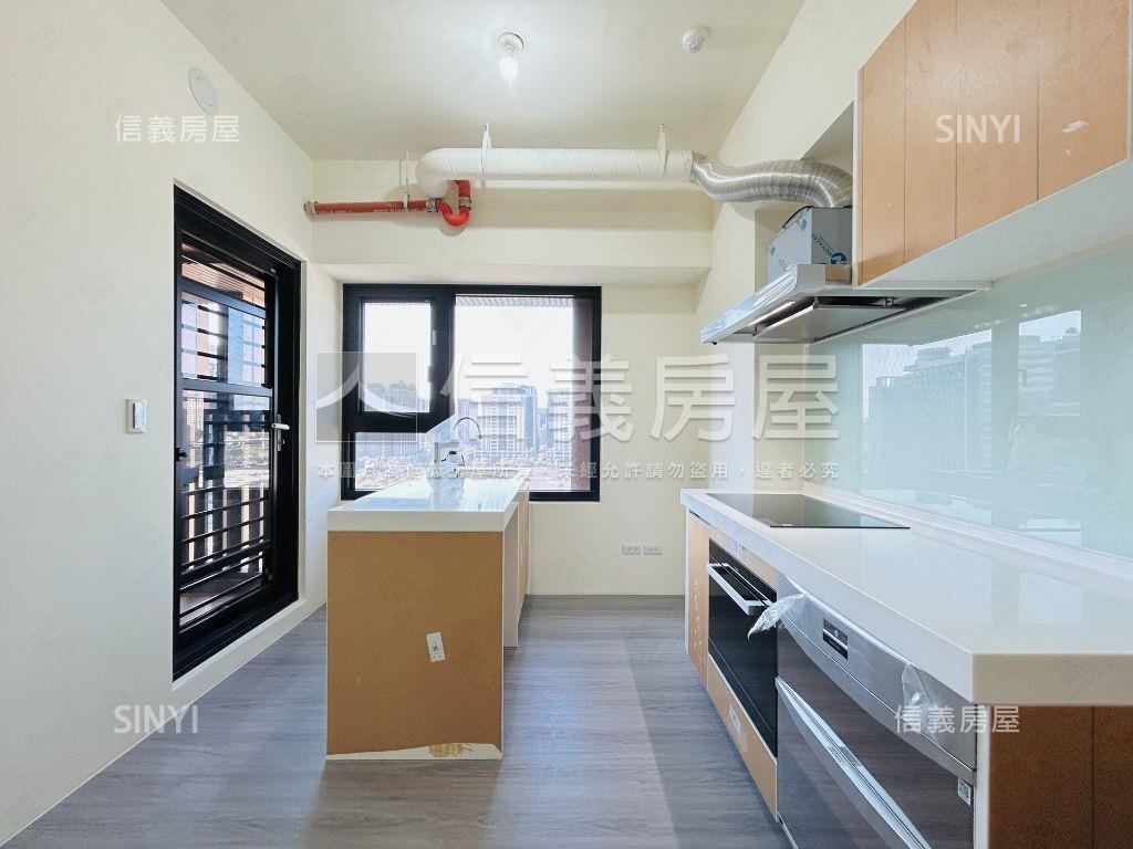 站前新銳景觀２房車位房屋室內格局與周邊環境