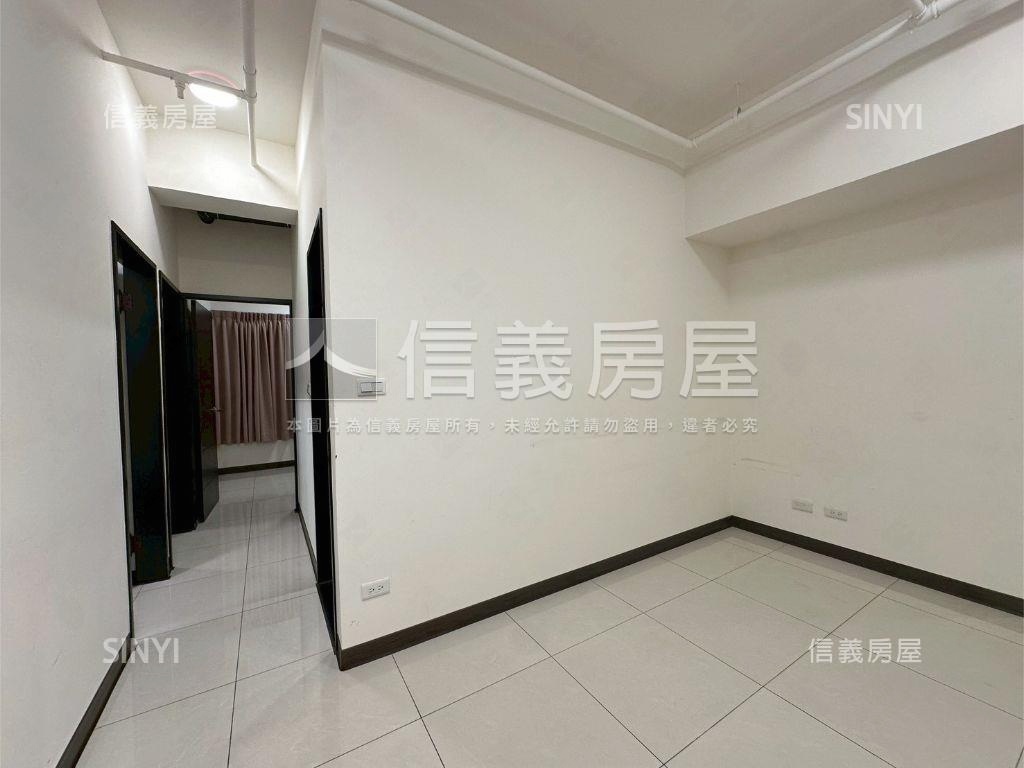 天空之邑精美三房平面車位房屋室內格局與周邊環境