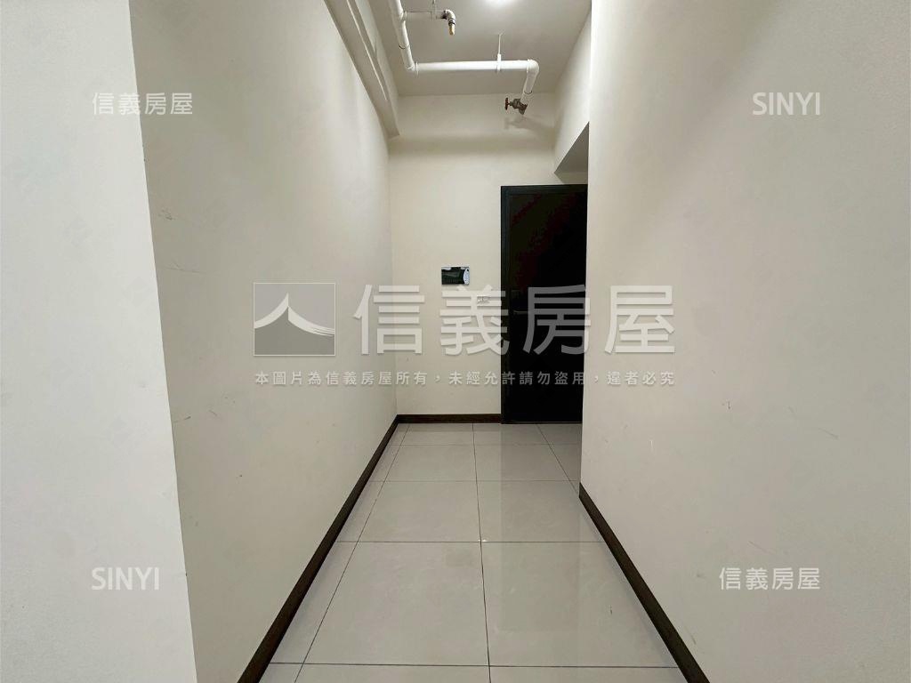 天空之邑精美三房平面車位房屋室內格局與周邊環境