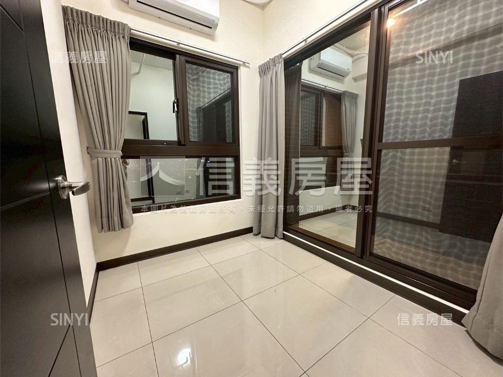 天空之邑精美三房平面車位房屋室內格局與周邊環境