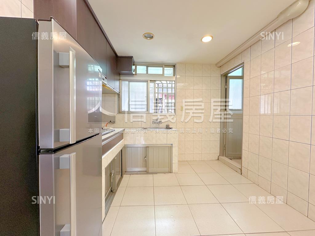 重陽國小明亮三樓房屋室內格局與周邊環境