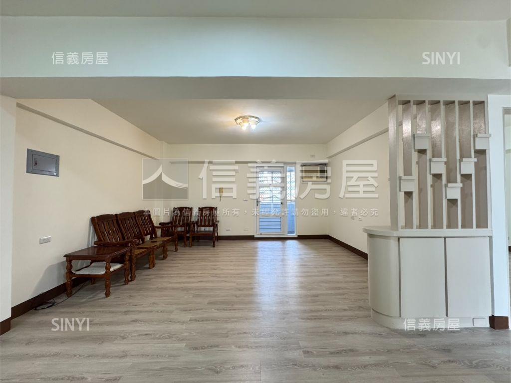 近三多商圈捷運站明亮三房房屋室內格局與周邊環境