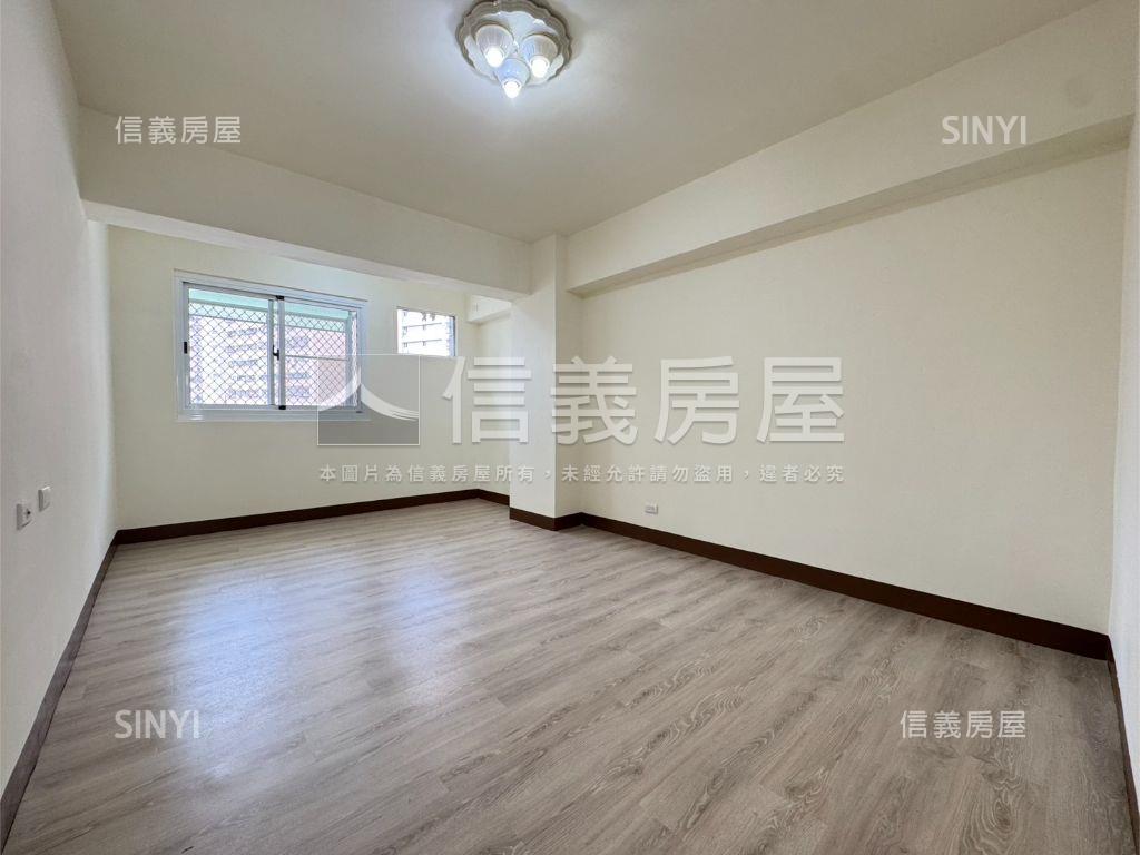 近三多商圈捷運站明亮三房房屋室內格局與周邊環境