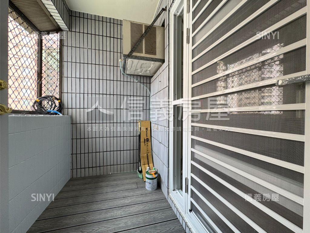 近三多商圈捷運站明亮三房房屋室內格局與周邊環境