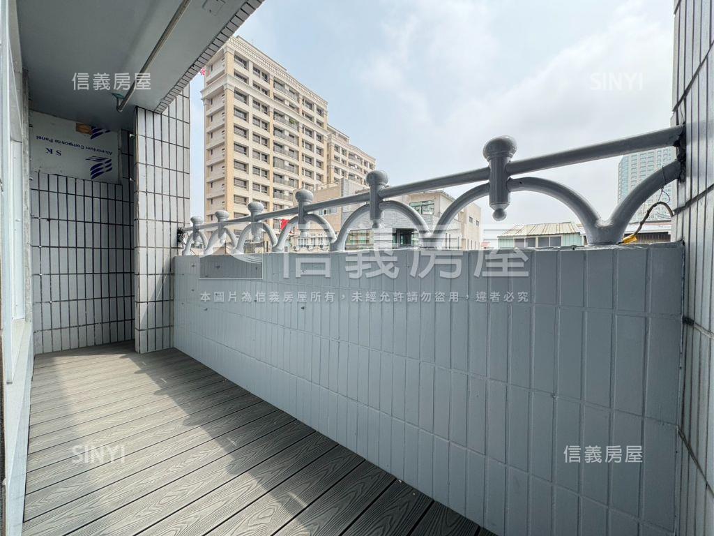 近三多商圈捷運站明亮三房房屋室內格局與周邊環境