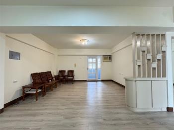 近三多商圈捷運站明亮三房