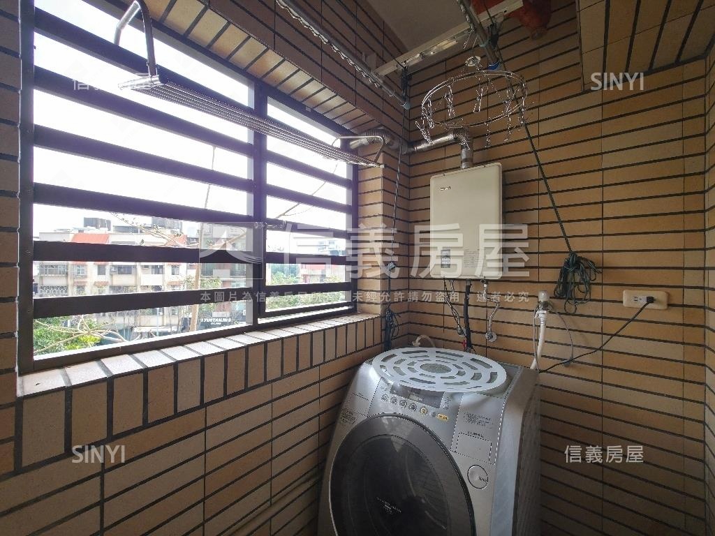 ＭＭ２１邊間兩房平車房屋室內格局與周邊環境