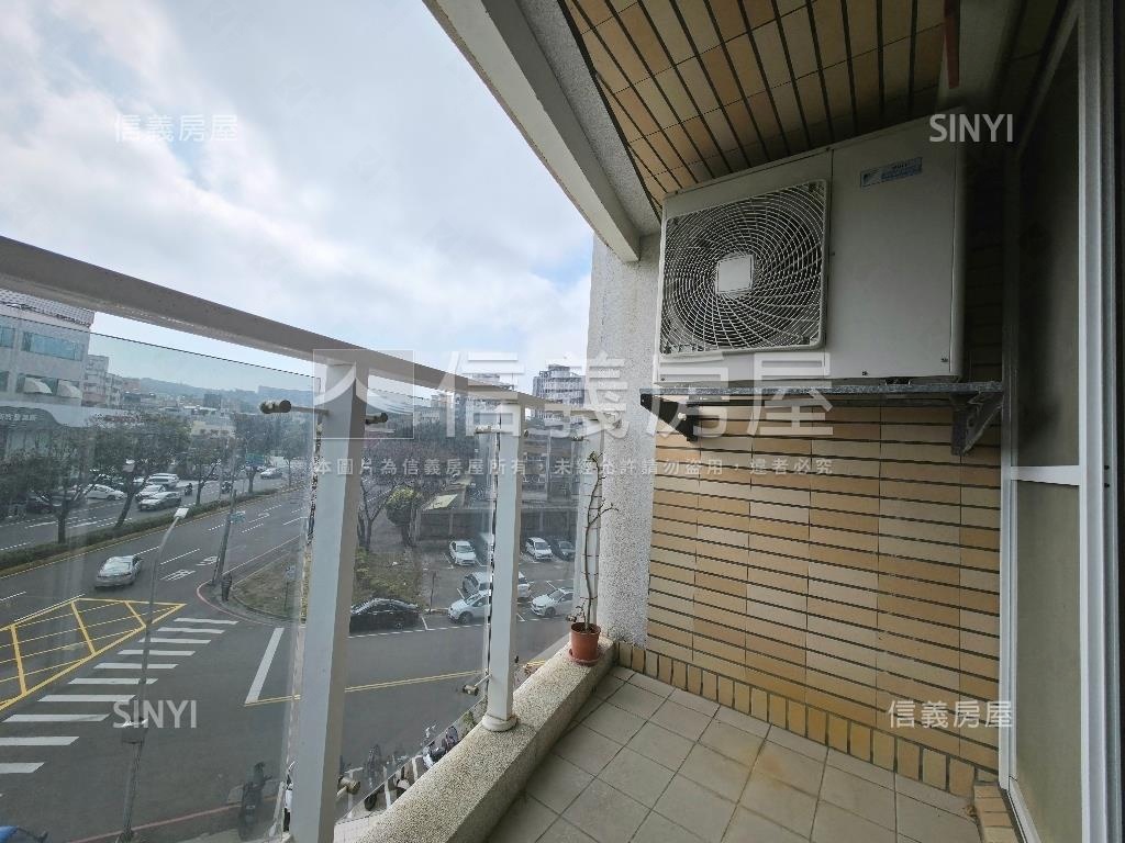 ＭＭ２１邊間兩房平車房屋室內格局與周邊環境