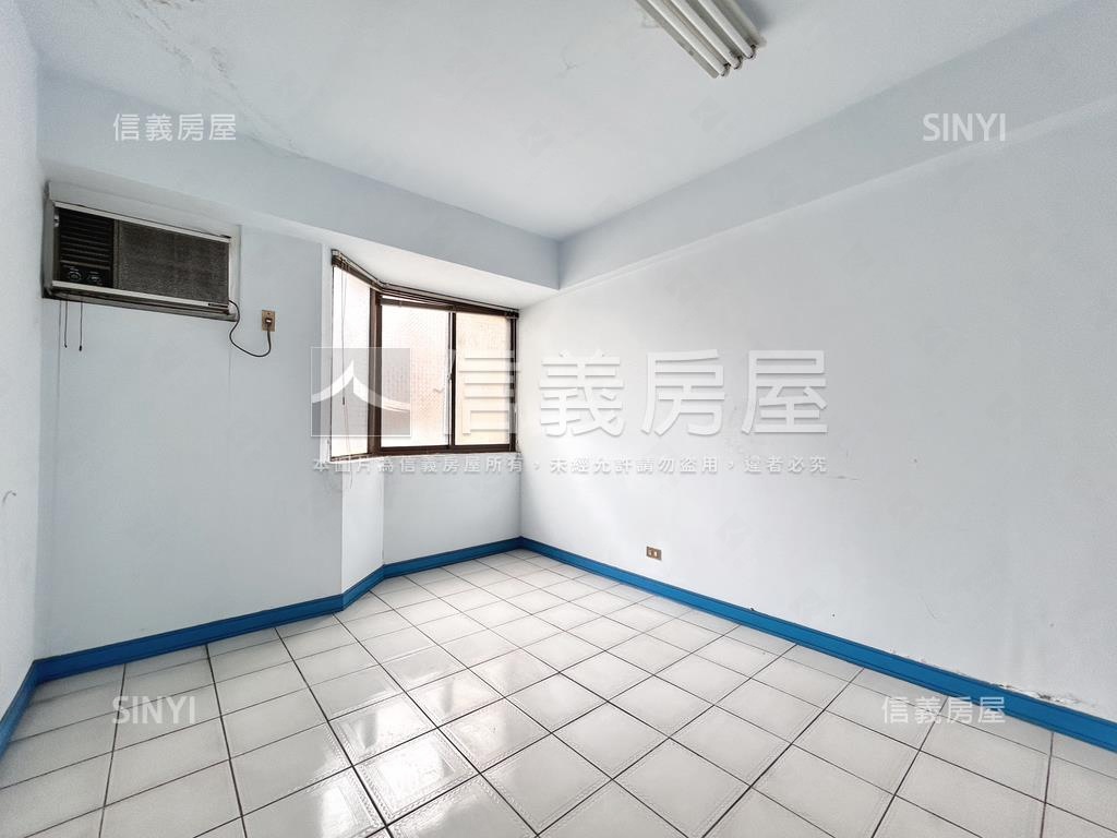 文華高中旁電梯三房房屋室內格局與周邊環境