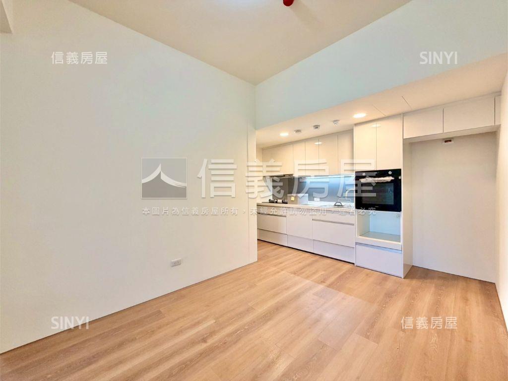 國美朝南通風面公園大三房房屋室內格局與周邊環境