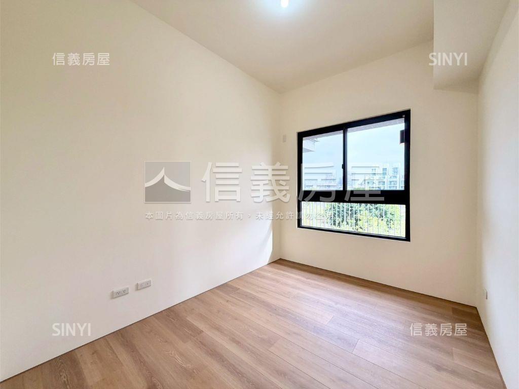 國美朝南通風面公園大三房房屋室內格局與周邊環境