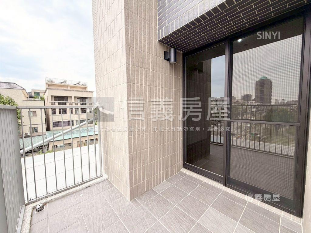 國美朝南通風面公園大三房房屋室內格局與周邊環境