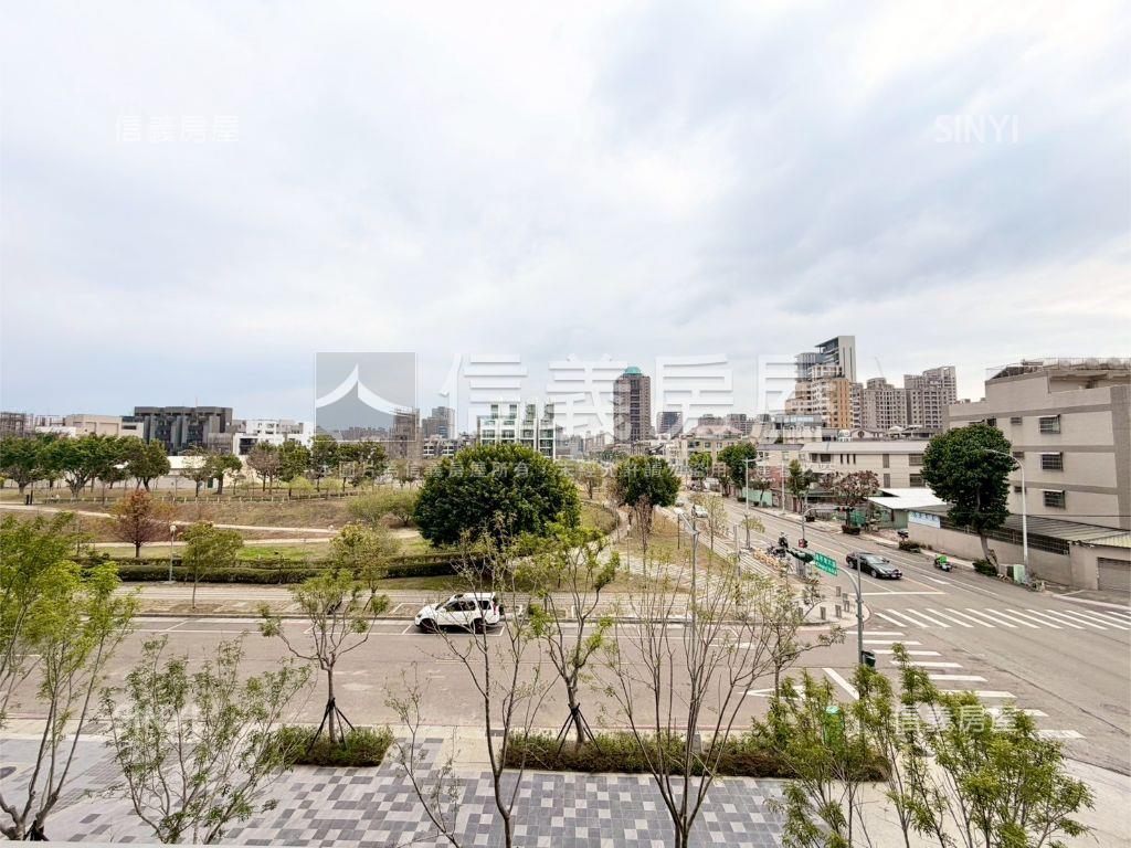 國美朝南通風面公園大三房房屋室內格局與周邊環境
