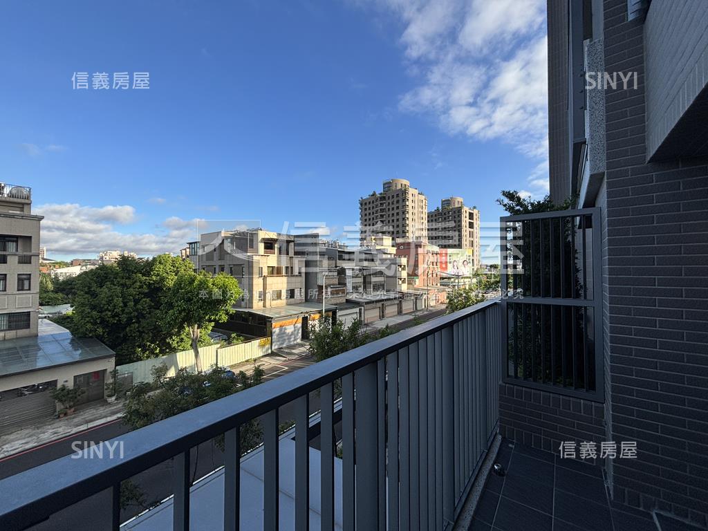國美朝南通風面公園大三房房屋室內格局與周邊環境