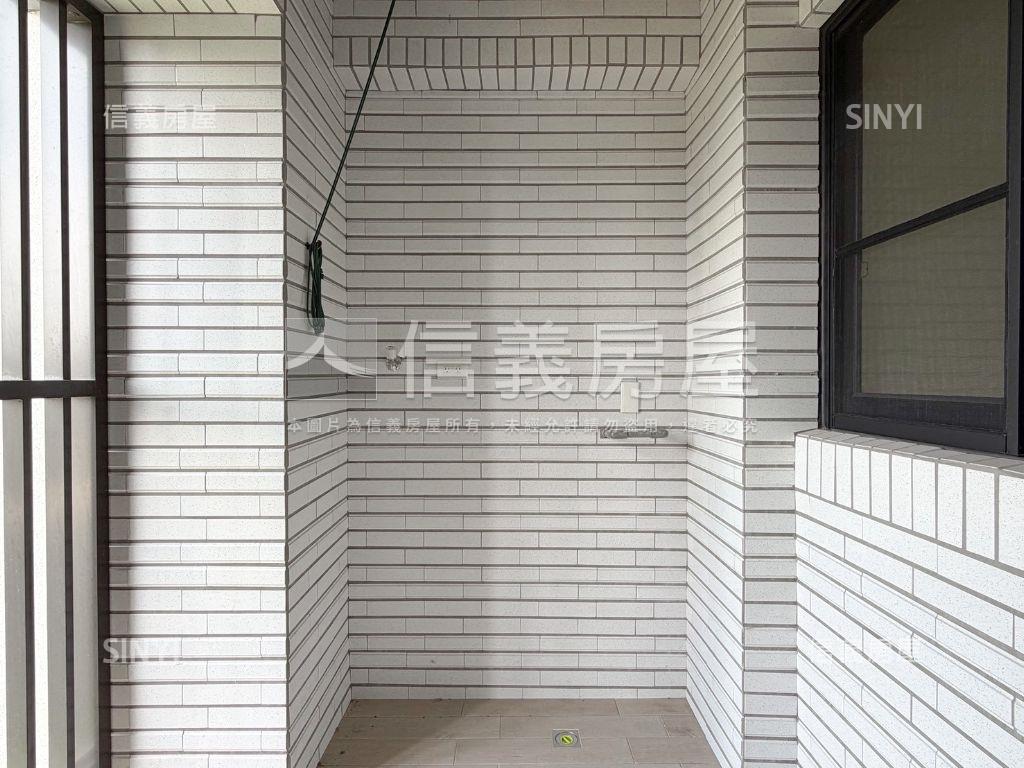 鑫悅｜成家首選雙衛宅房屋室內格局與周邊環境