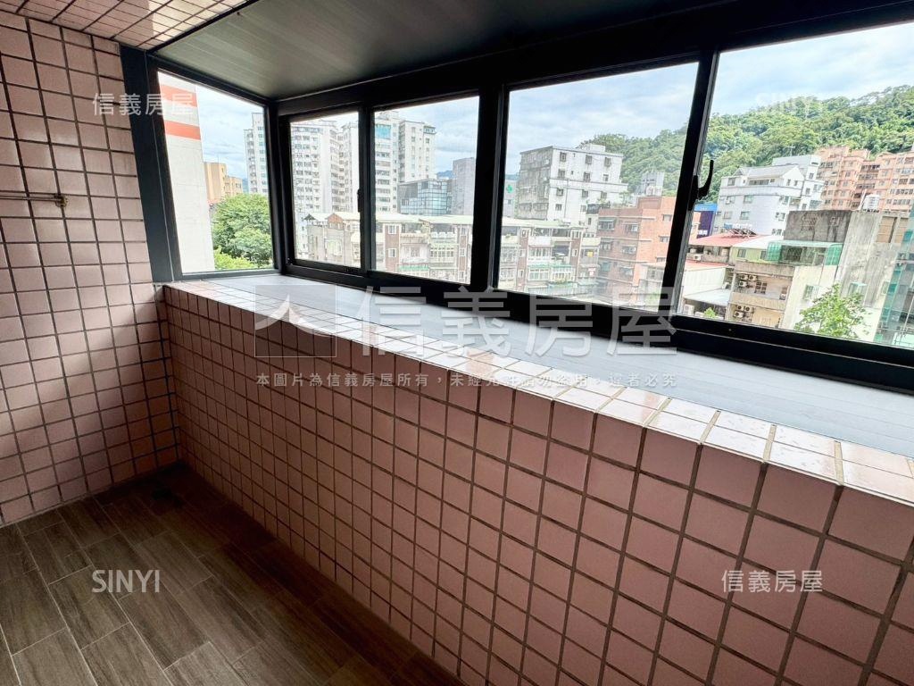 大學城·朝南景觀三房５房屋室內格局與周邊環境