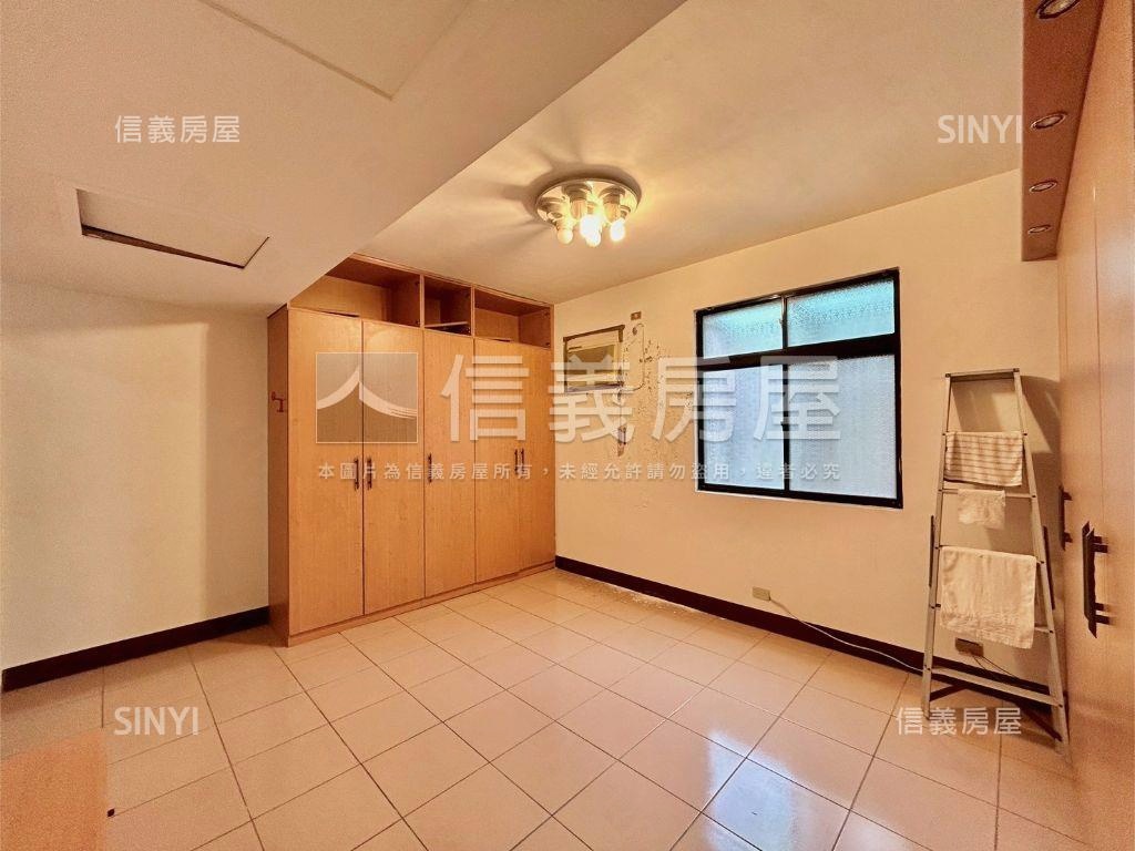 長春街甫園４房平面車位房屋室內格局與周邊環境