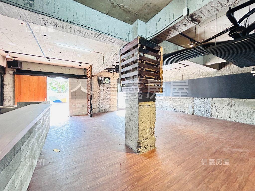 自強路三角窗面寬店面房屋室內格局與周邊環境