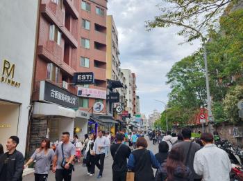 一中商圈輕屋齡小吃名店