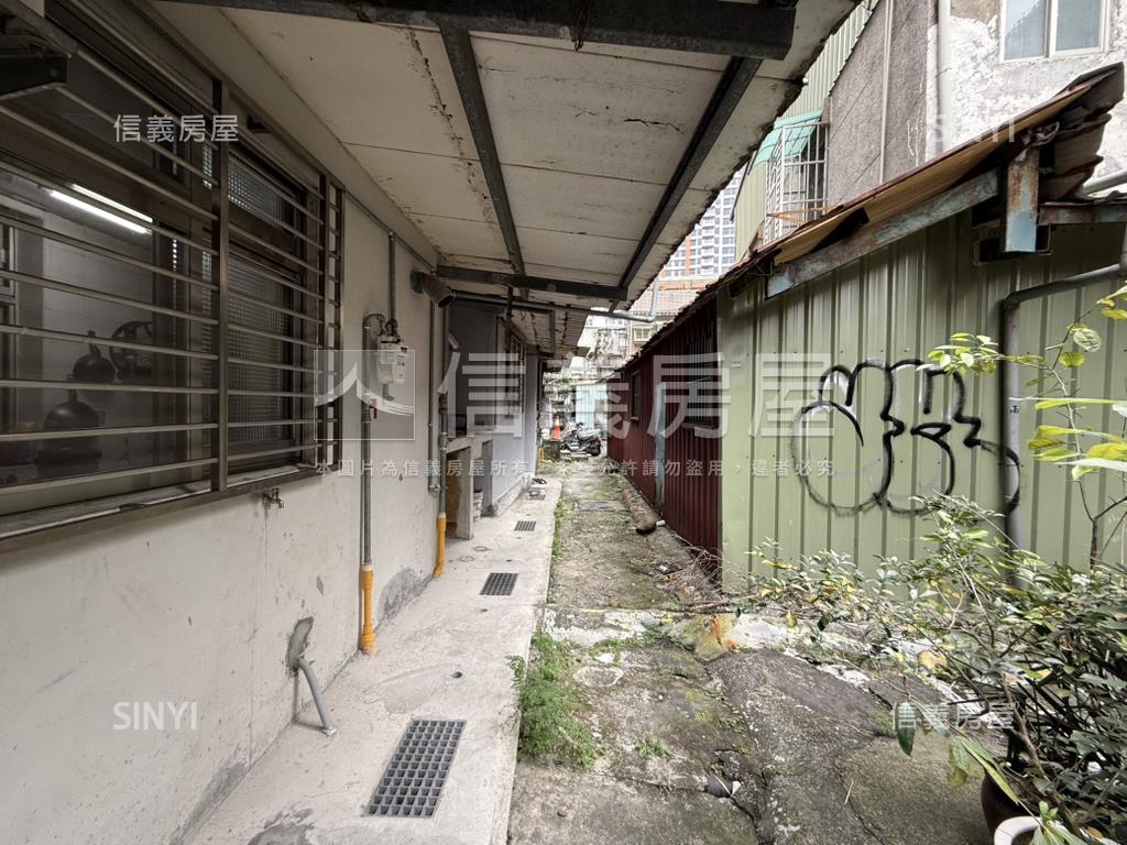 稀有！忠孝路方正一樓房屋室內格局與周邊環境