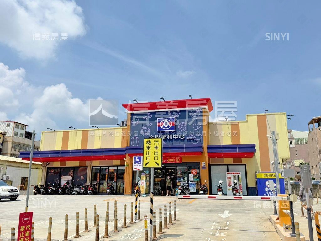 藝術街邊間大面寬透天店面房屋室內格局與周邊環境