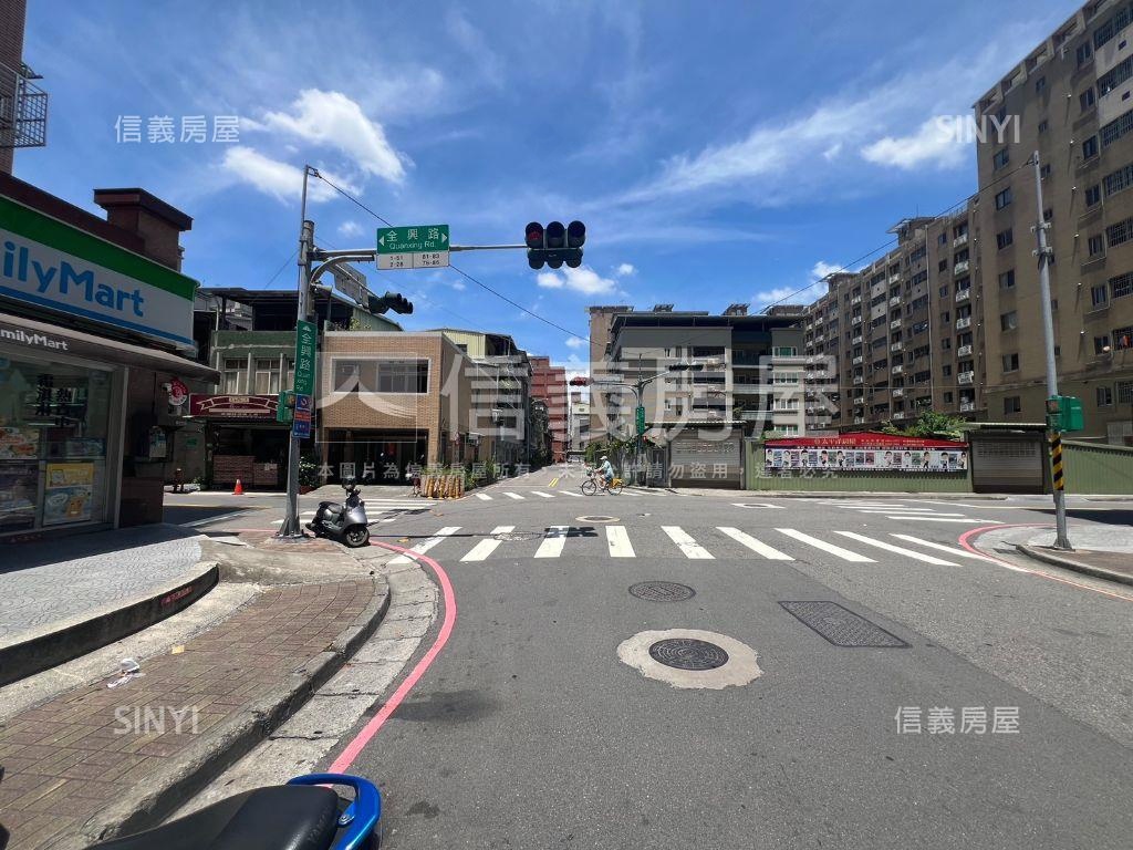 碧瑤優賞稀有釋出四房車位房屋室內格局與周邊環境