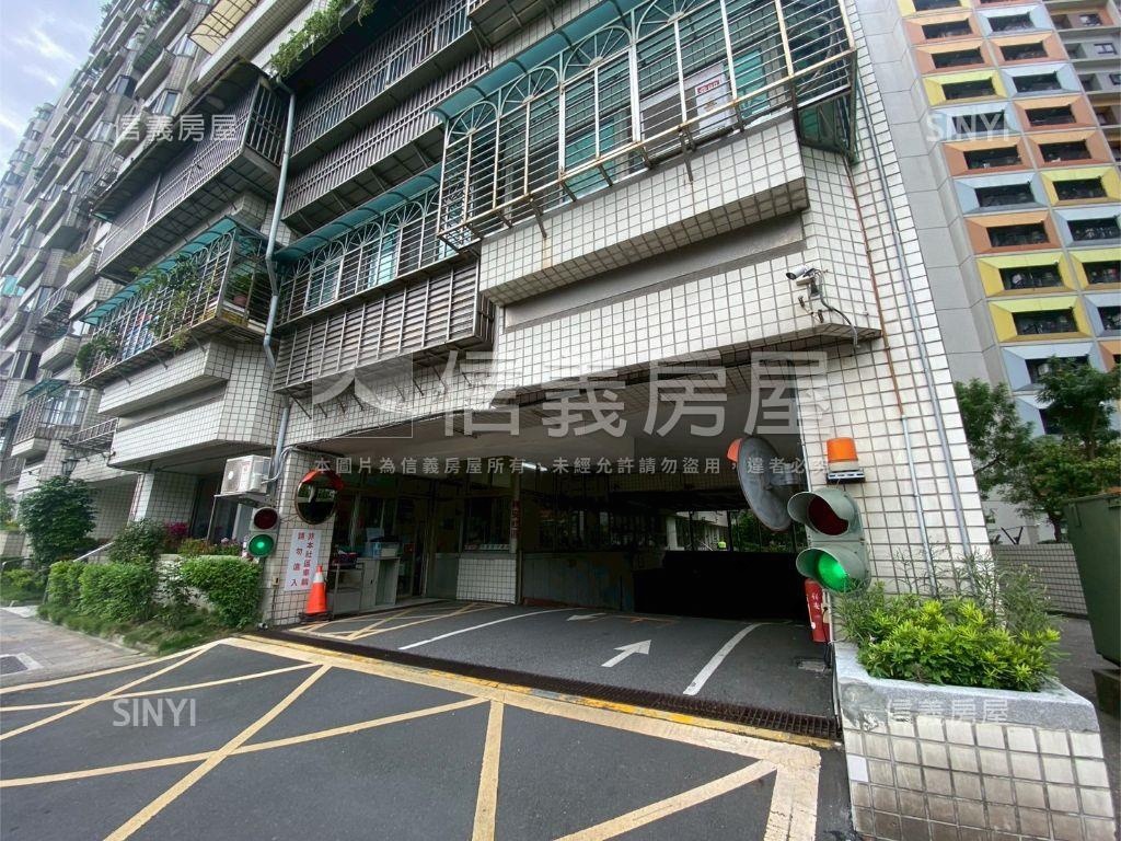 邊間絕美高樓河景✨美三房房屋室內格局與周邊環境