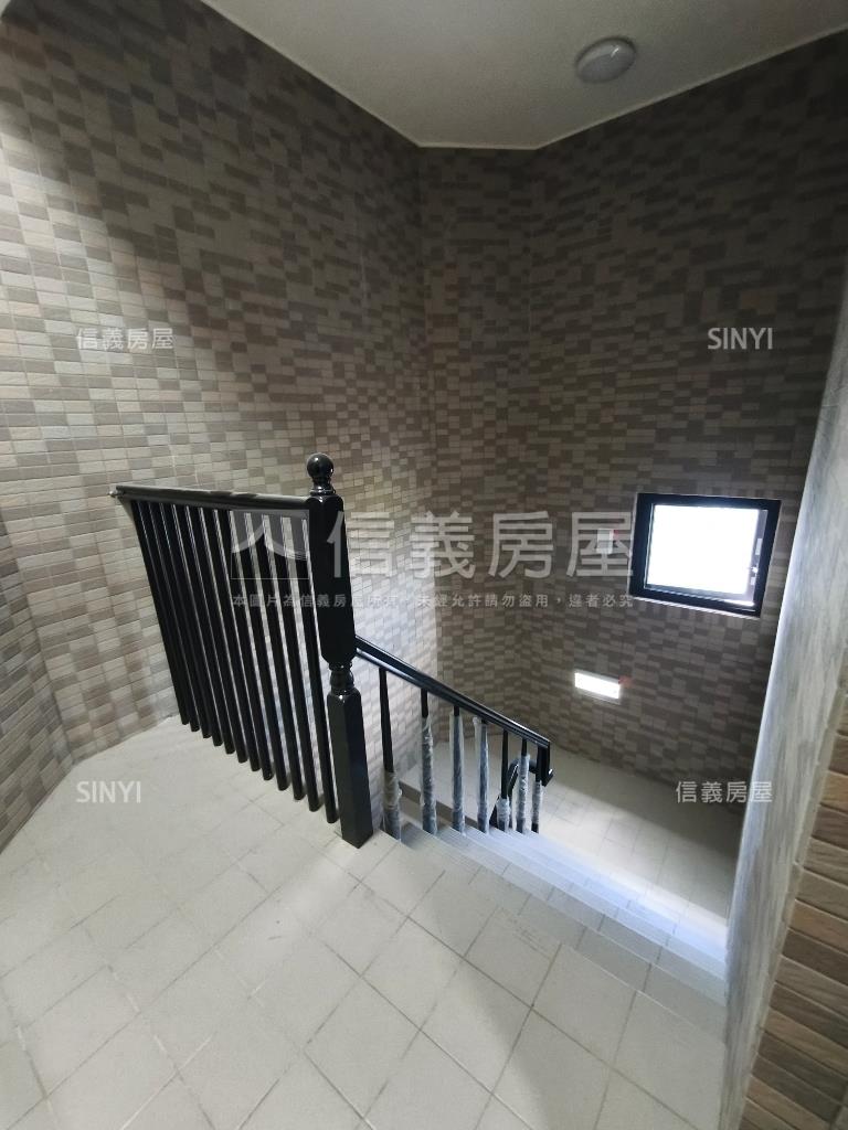 左岸瀾庭１９房屋室內格局與周邊環境