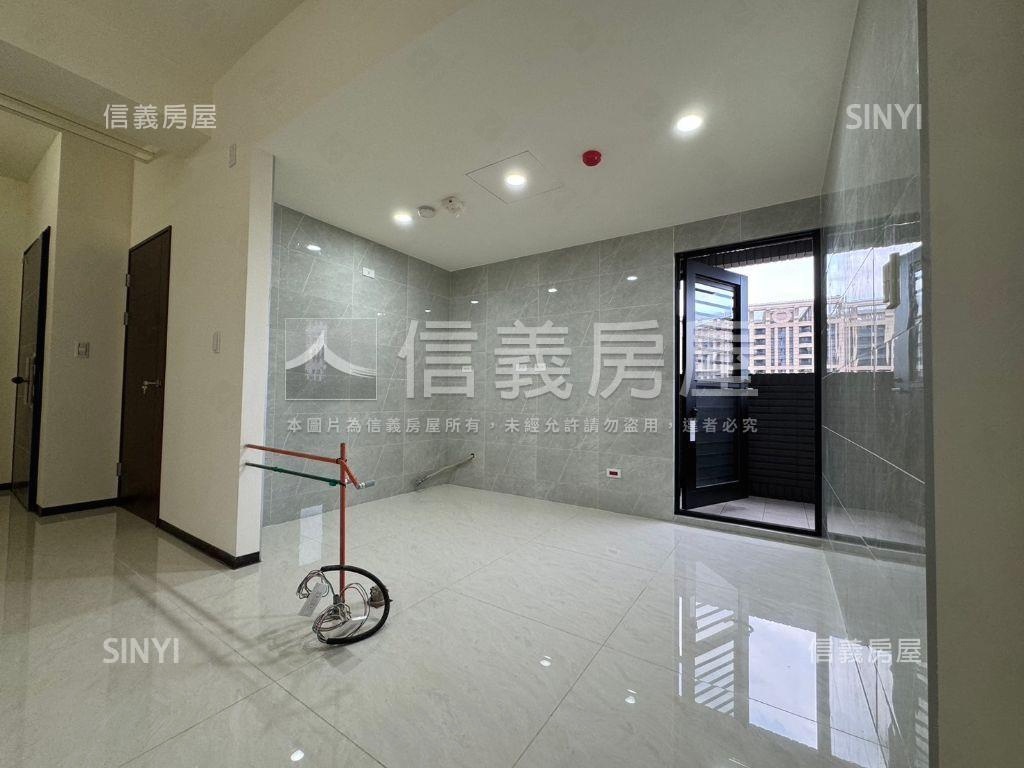 碩樺高樓朝南美景三房車位房屋室內格局與周邊環境