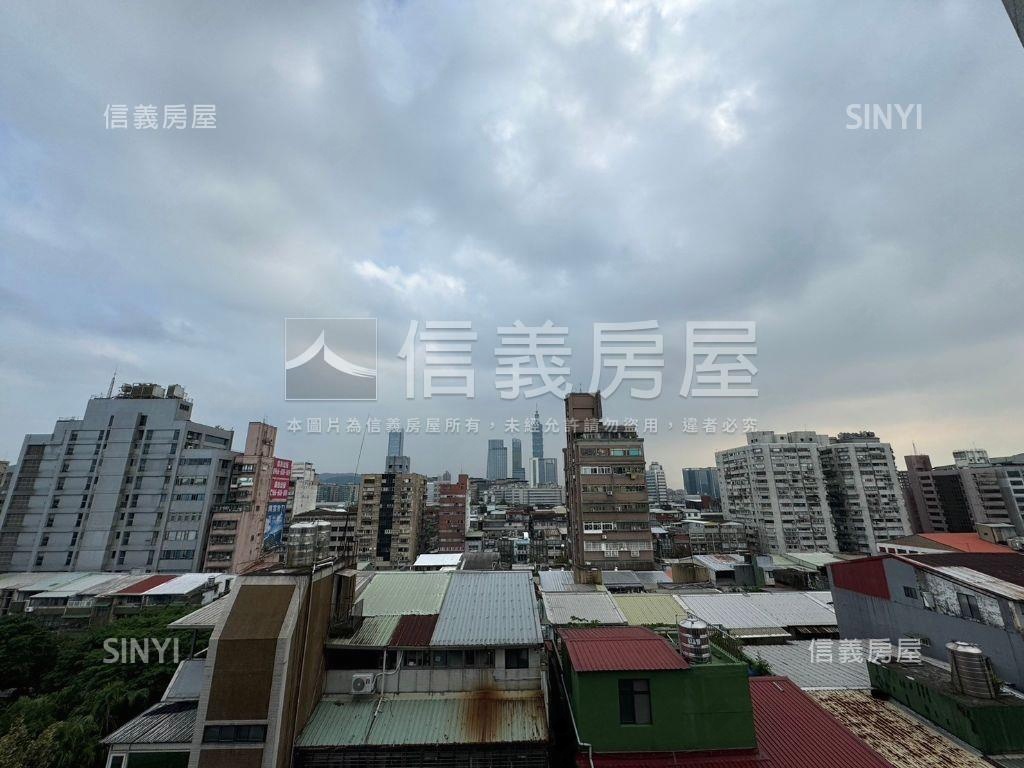 碩樺高樓朝南美景三房車位房屋室內格局與周邊環境