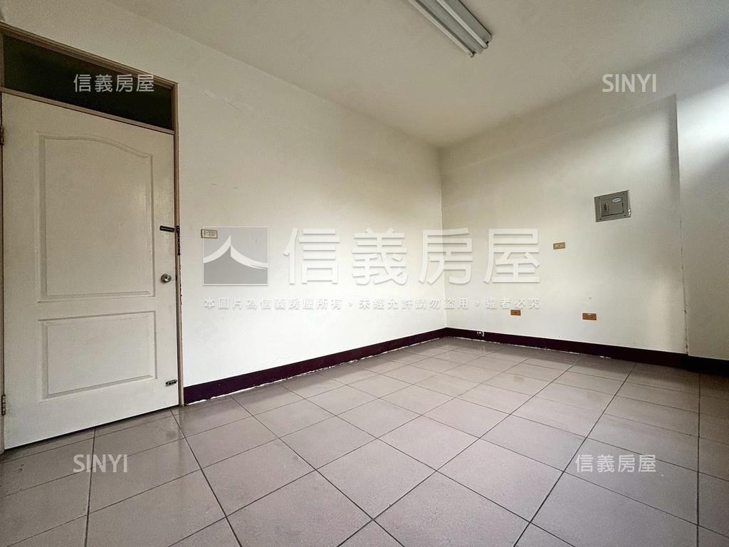 屏東潮州近公園臨路透天房屋室內格局與周邊環境
