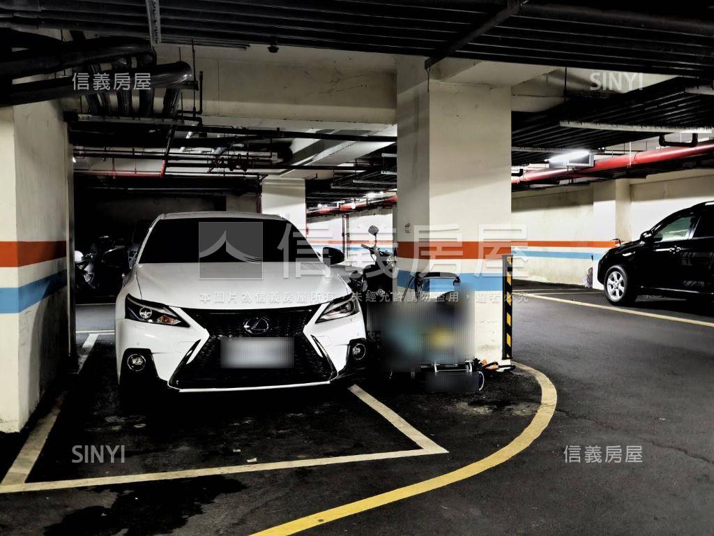 萊茵皇家綠意三房坡平車房屋室內格局與周邊環境