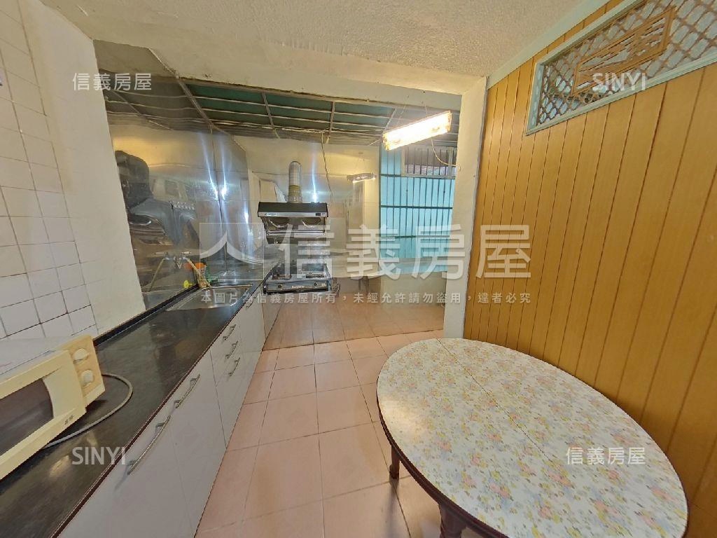 專任龜山優美街公寓誠售房屋室內格局與周邊環境
